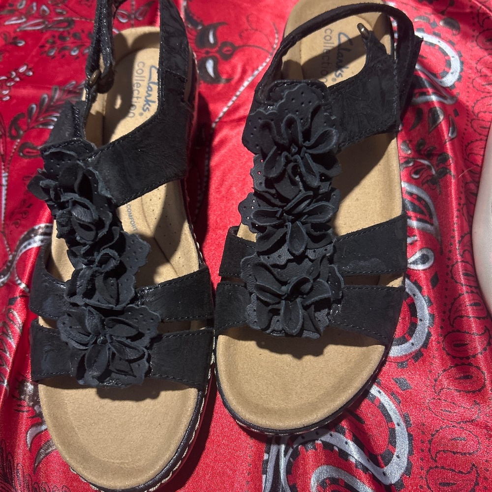 Clark’s woman sandals